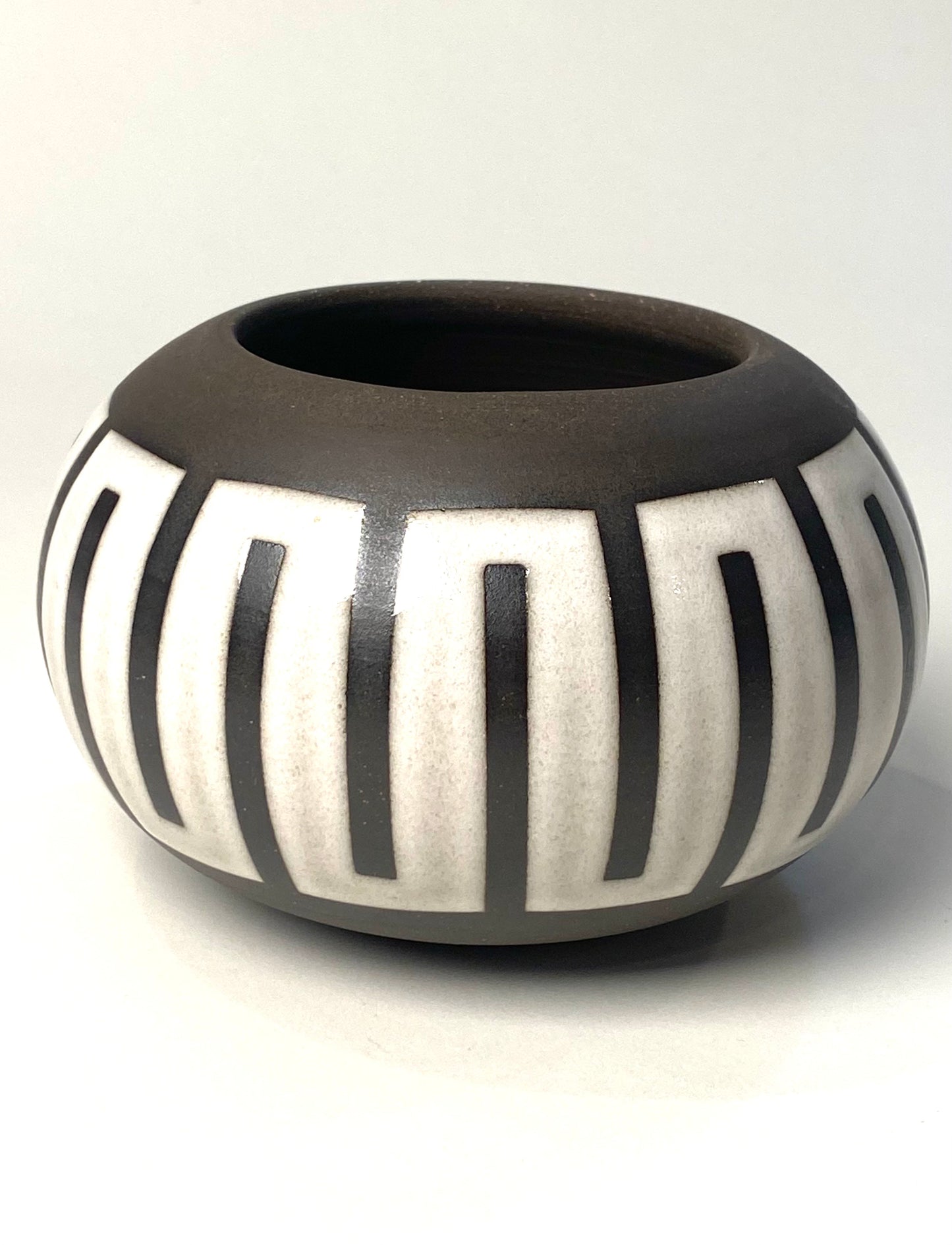 Round Black and White Graphic Vase