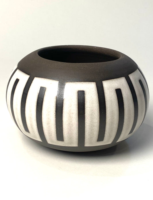 Round Black and White Graphic Vase